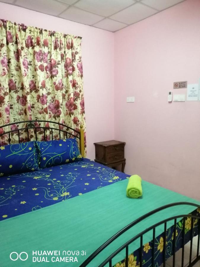 Layla Inn Batu Pahat Exteriér fotografie