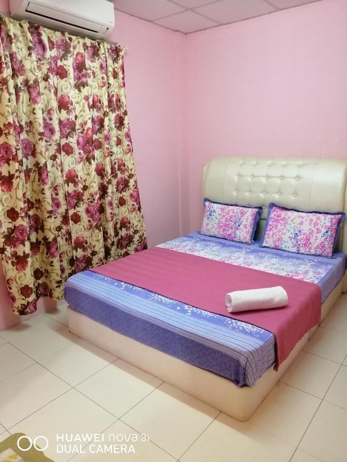 Layla Inn Batu Pahat Exteriér fotografie