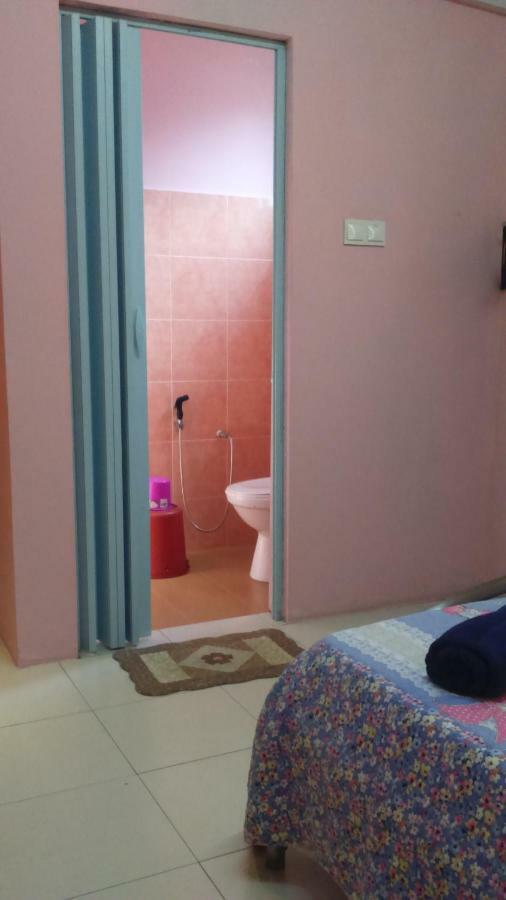 Layla Inn Batu Pahat Exteriér fotografie
