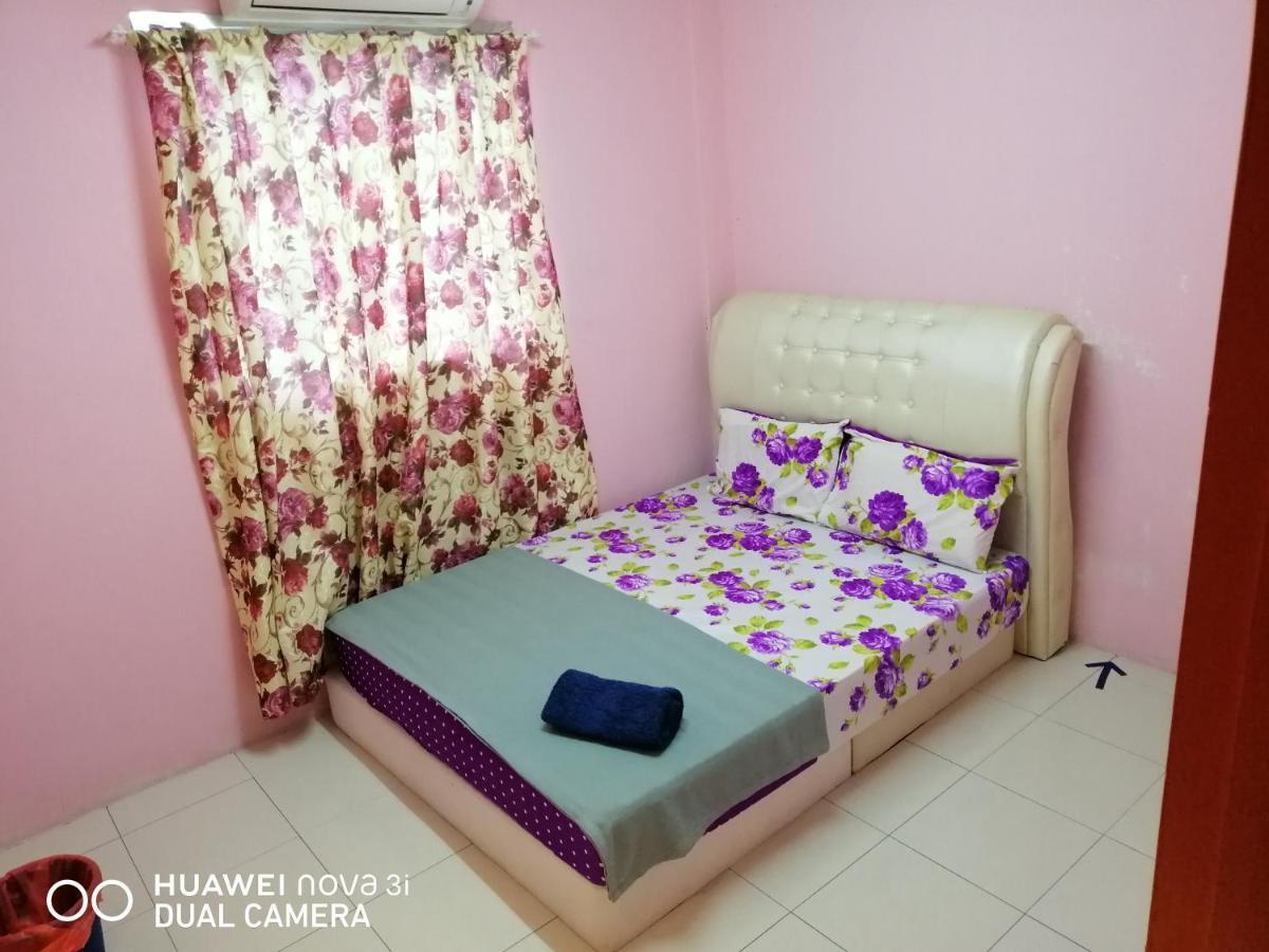 Layla Inn Batu Pahat Exteriér fotografie