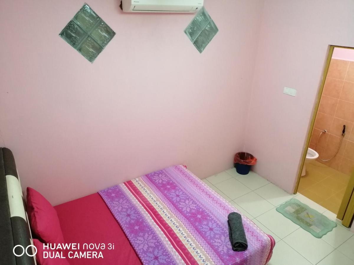 Layla Inn Batu Pahat Exteriér fotografie